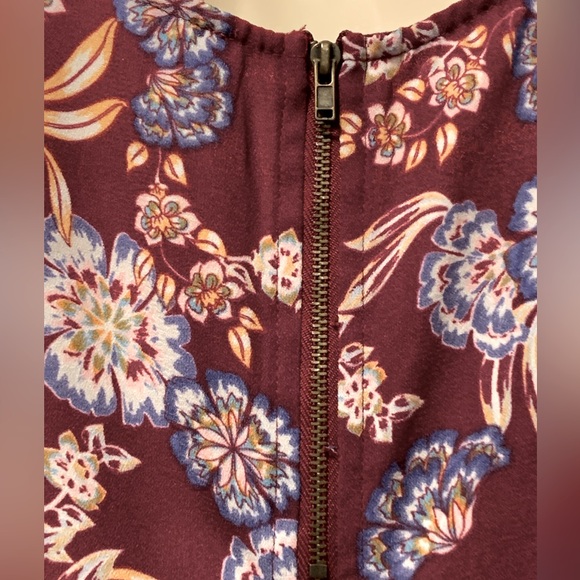 Pink Republic Floral Tank With Zipper Down Back. Size Small. Like New. - Picture 3 of 5